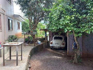 P�TIO COM GARAGEM