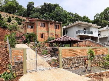 FACHADA IMPONENTE