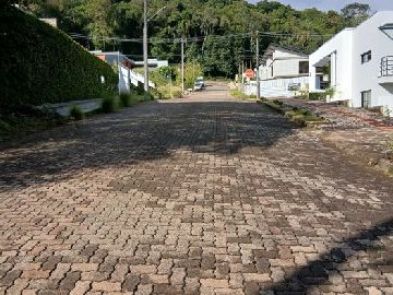UM VERDADEIRO PARA�SO 