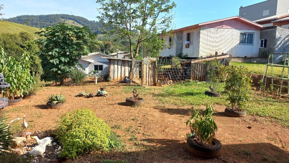 AMPLO P�TIO + CANIL