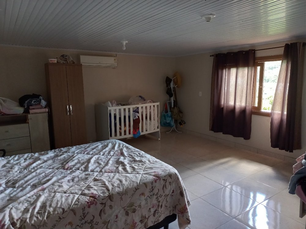 DORMIT�RIO PISO INFERIOR 