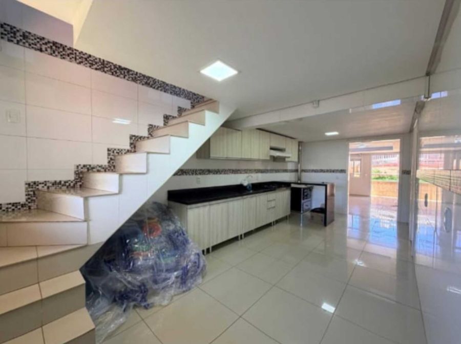 ACESSO AO SEGUNDO PISO