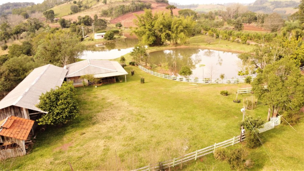 CONSTRU��ES + A�UDES