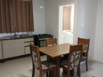 COZINHA CLARA E VENTILADA 
