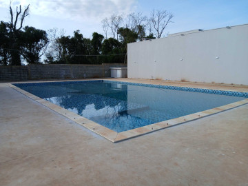 BELA PISCINA