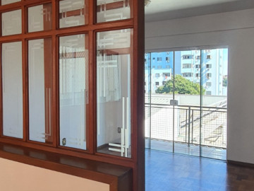 APTO CLARO E VENTILADO
